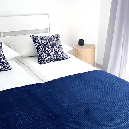 Duet - Goscinne Pensión 3*